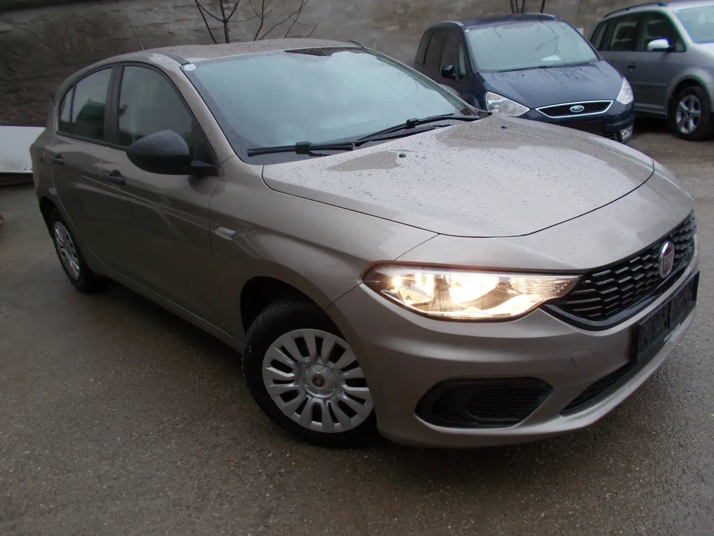 Fiat Tipo 1,4 95 Easy Bronce - 2