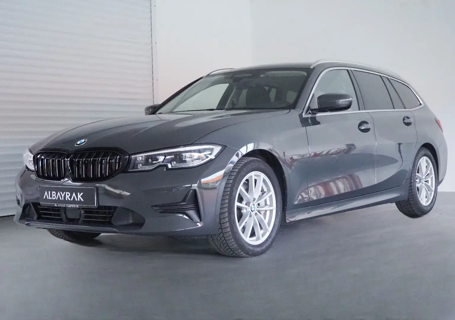 BMW 330 i xDrive Touring  aktive Sound 0%Finanzierung Grau - 2