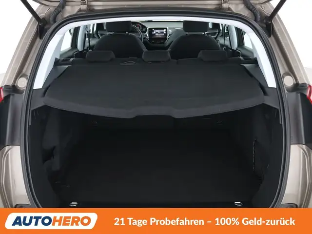 Peugeot 2008 view 17