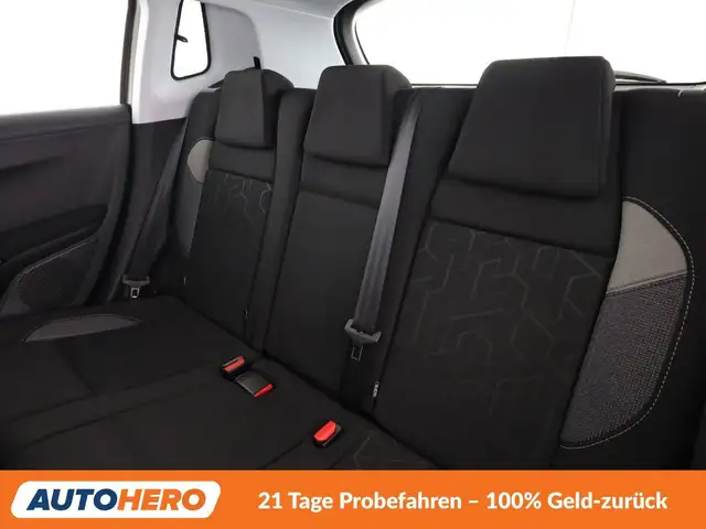 Peugeot 2008 view 14