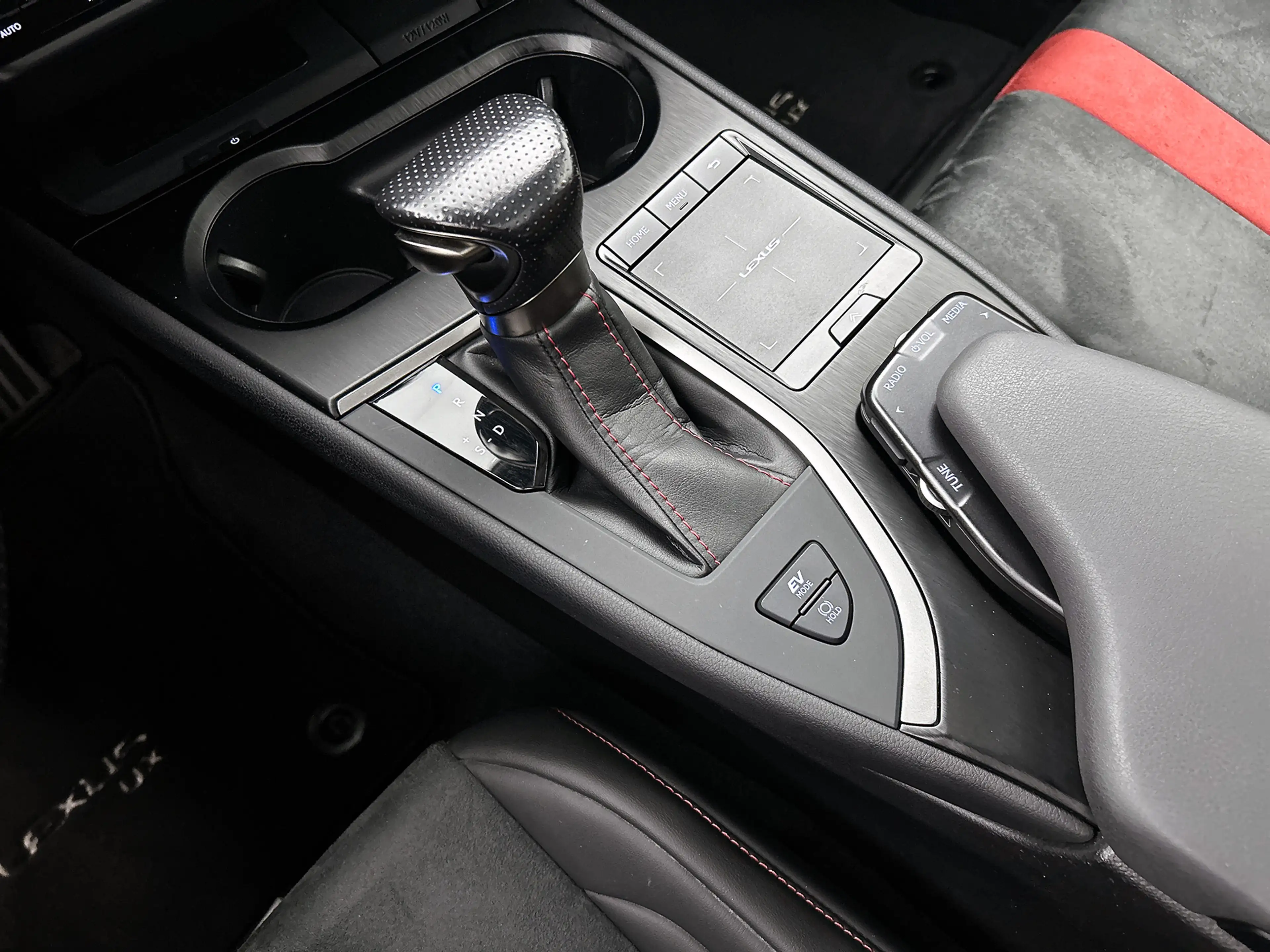 Lexus UX 250h F Sport Line | Schuif-Kanteldak | Leder | PDC | — photo 11
