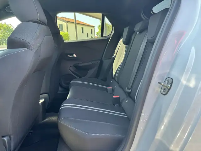 Opel Corsa view 9