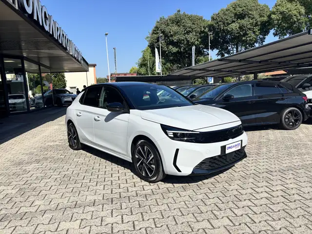 Opel Corsa view 3