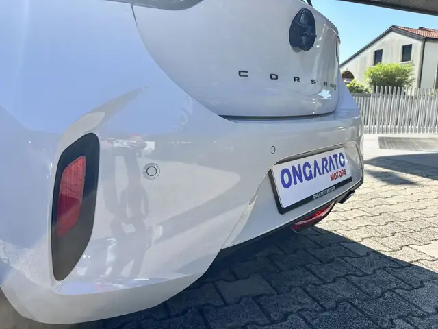 Opel Corsa view 8