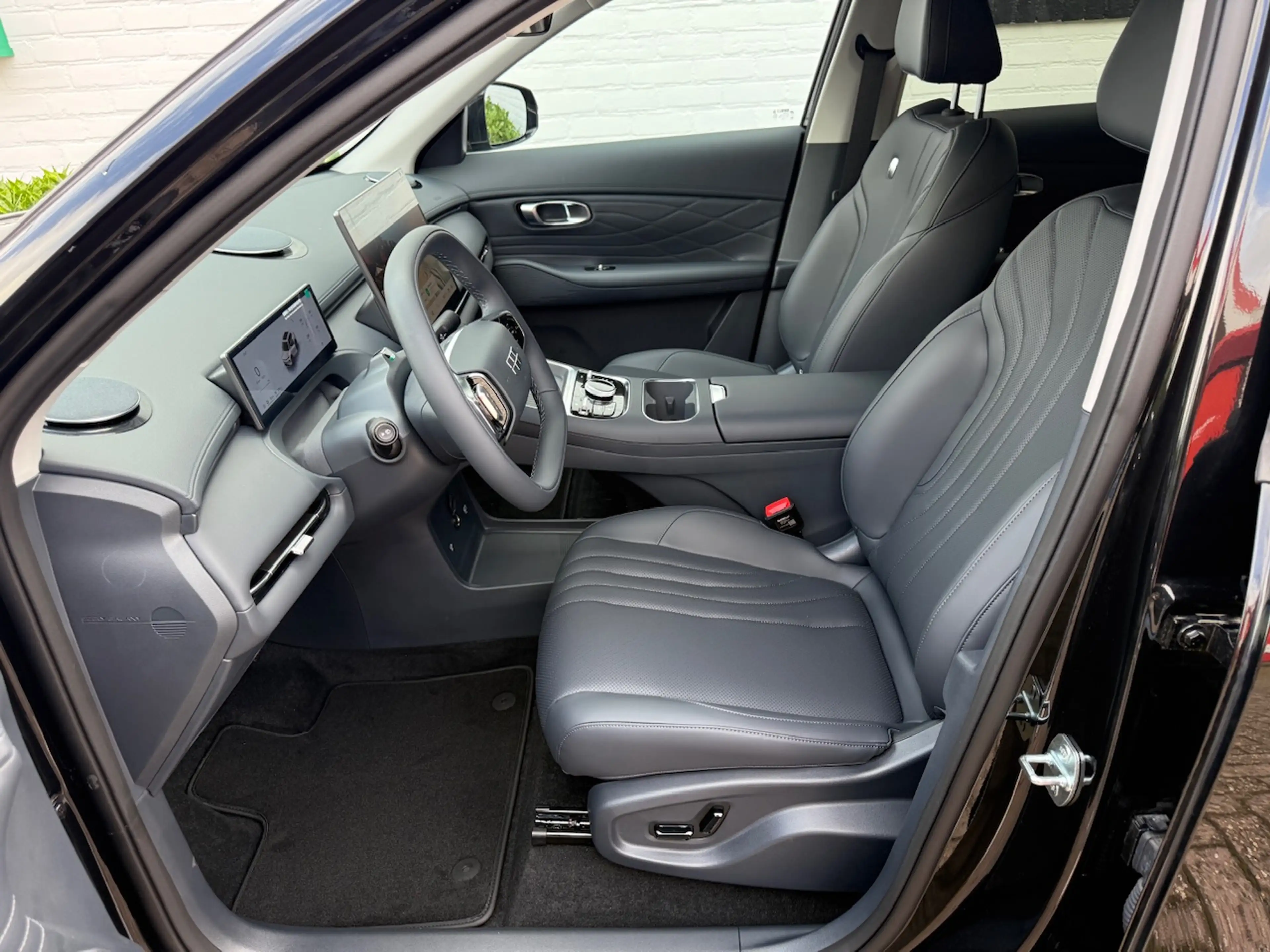 Geely Starray EM-i 1.5 Pro 262 PK Plug in Hybrid/ Nieuwe voorraad aut — photo 13