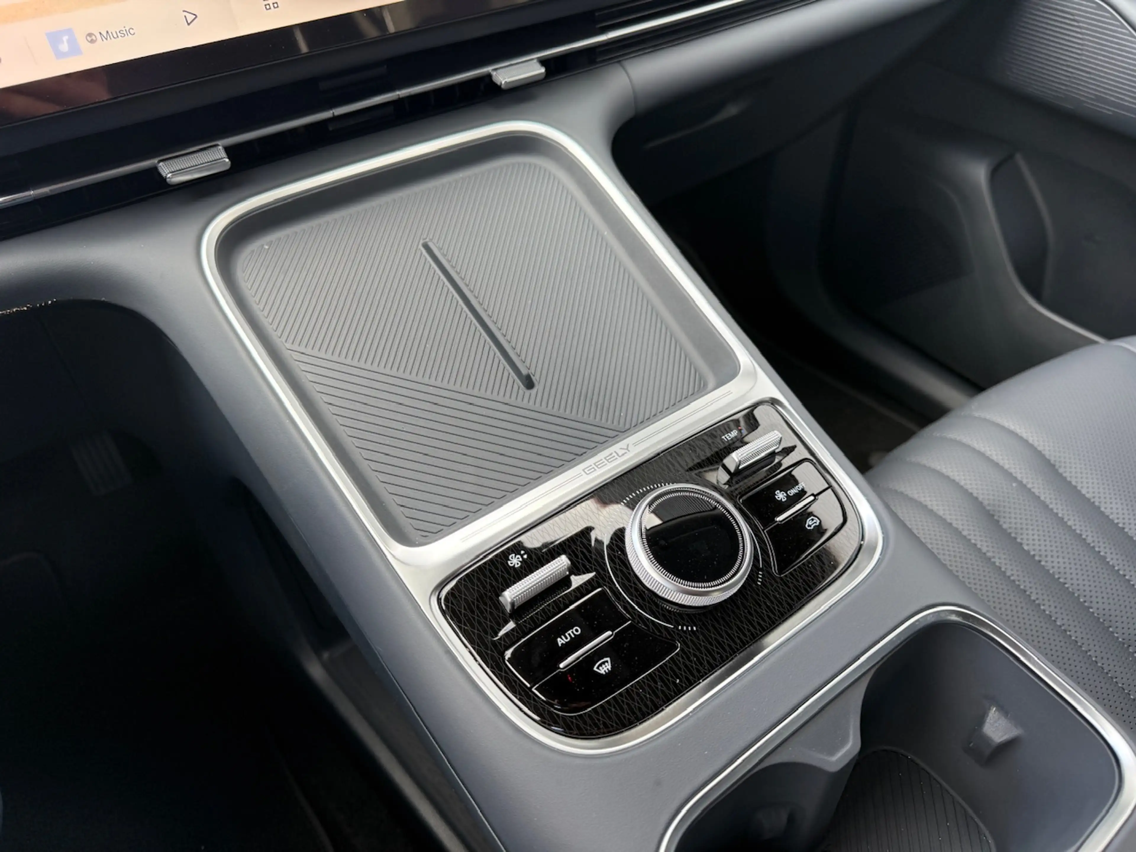 Geely Starray EM-i 1.5 Pro 262 PK Plug in Hybrid/ Nieuwe voorraad aut — photo 28