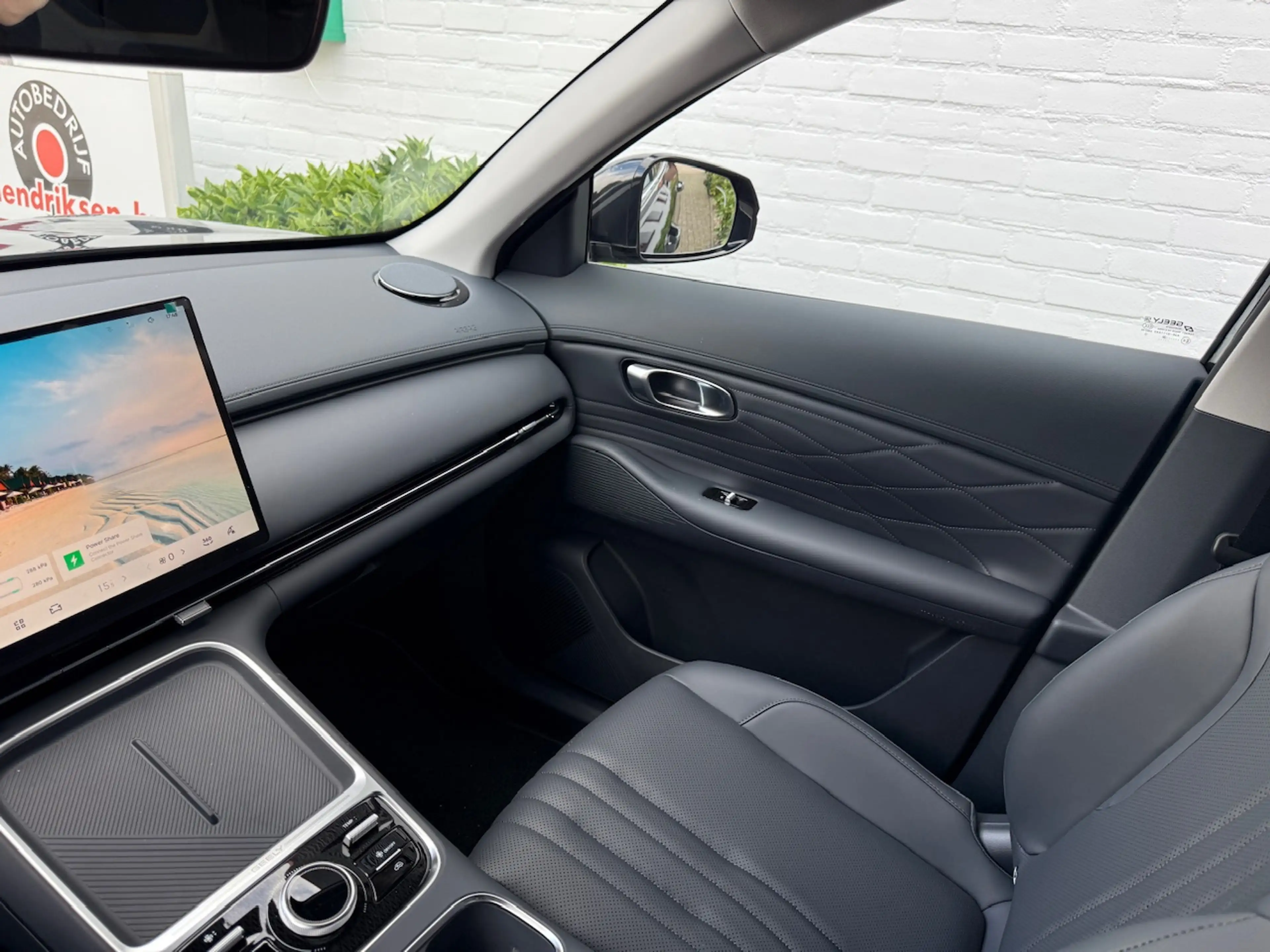 Geely Starray EM-i 1.5 Pro 262 PK Plug in Hybrid/ Nieuwe voorraad aut — photo 31