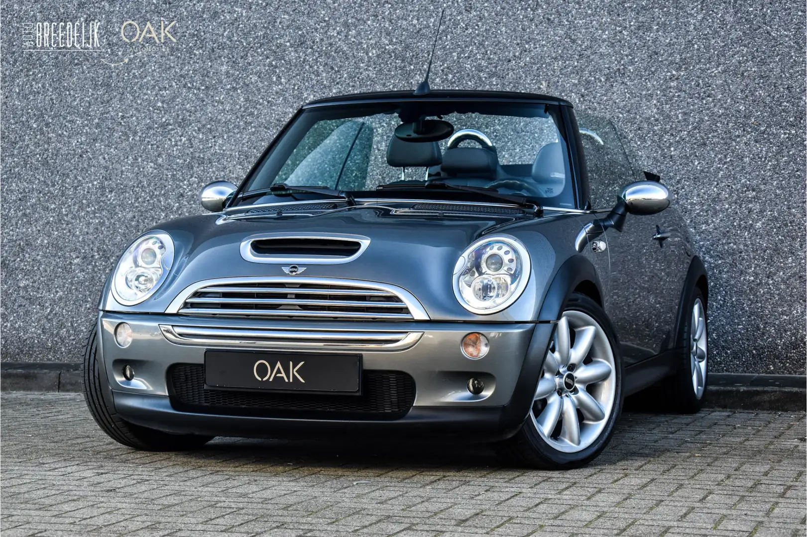 MINI Cooper S Cabrio 1.6 Aut. | Xenon | Leder | 17"LM | Stoelverwarming Grijs - 1