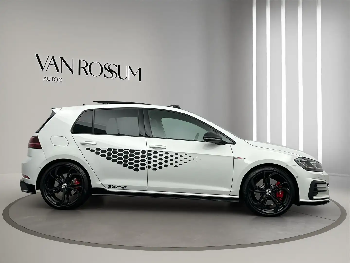 Volkswagen Golf GTI 2.0 TSI TCR Leder Pano ACC Camera Dynaudio - 2