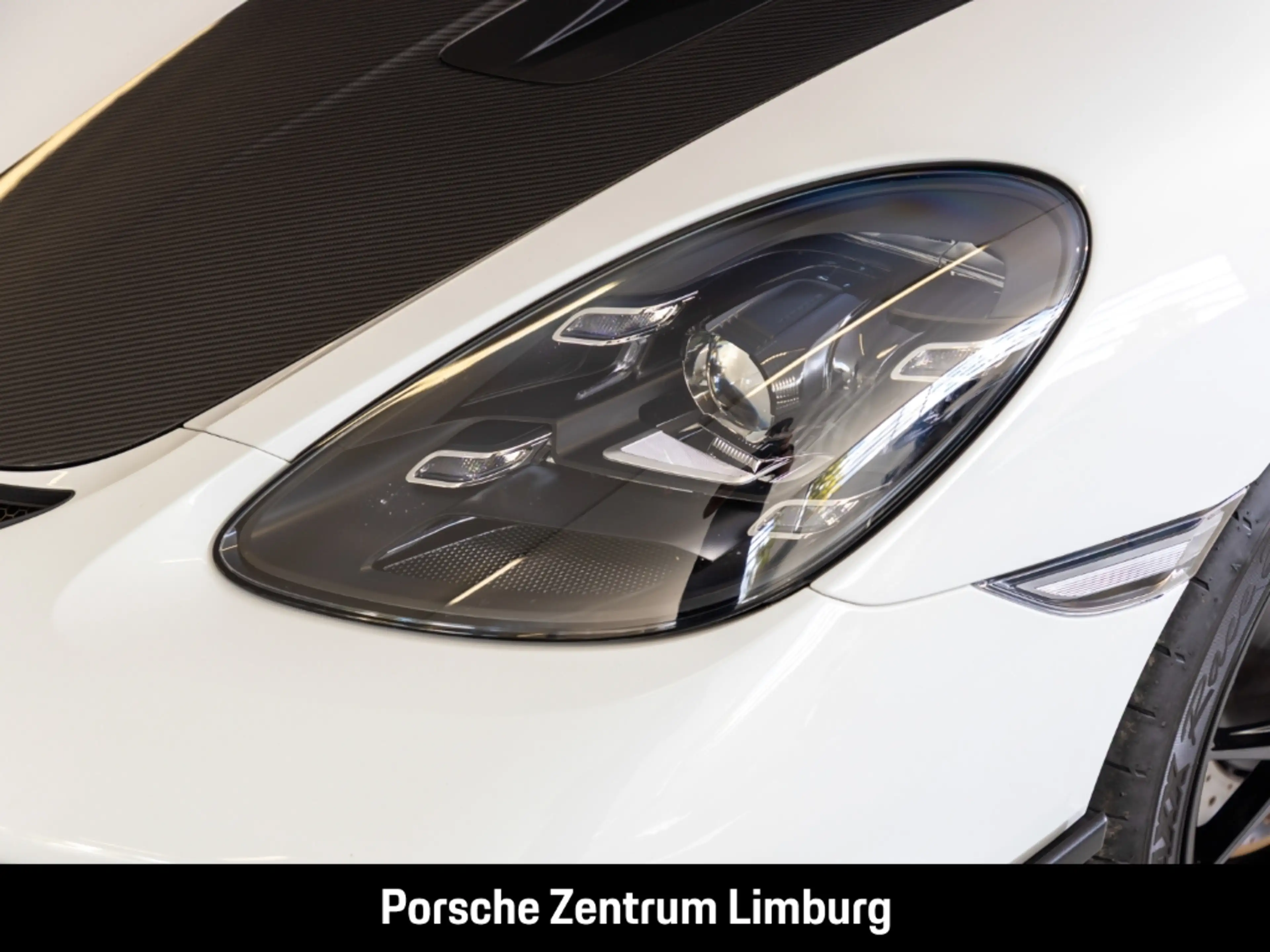 Porsche 718 Spyder RS — photo 10