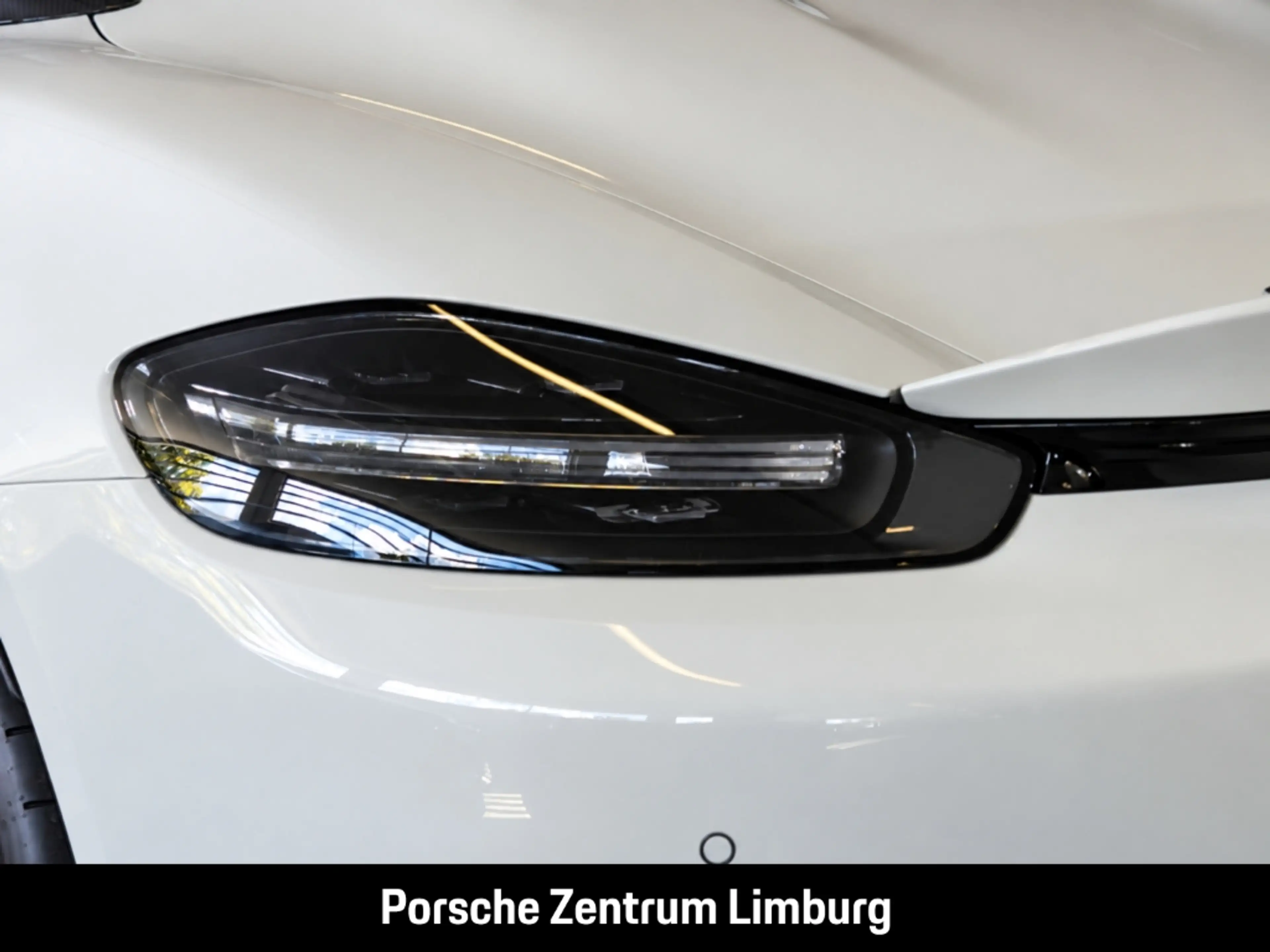 Porsche 718 Spyder RS — photo 8