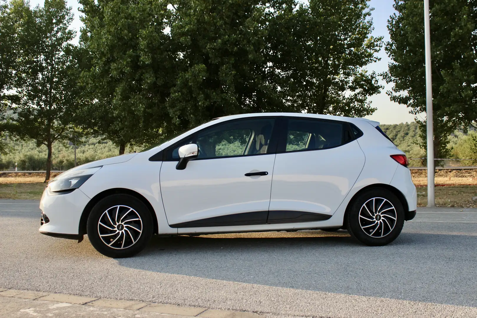 Renault Clio Sport Tourer 1.5dCi Energy Business 55kW Blanco - 2