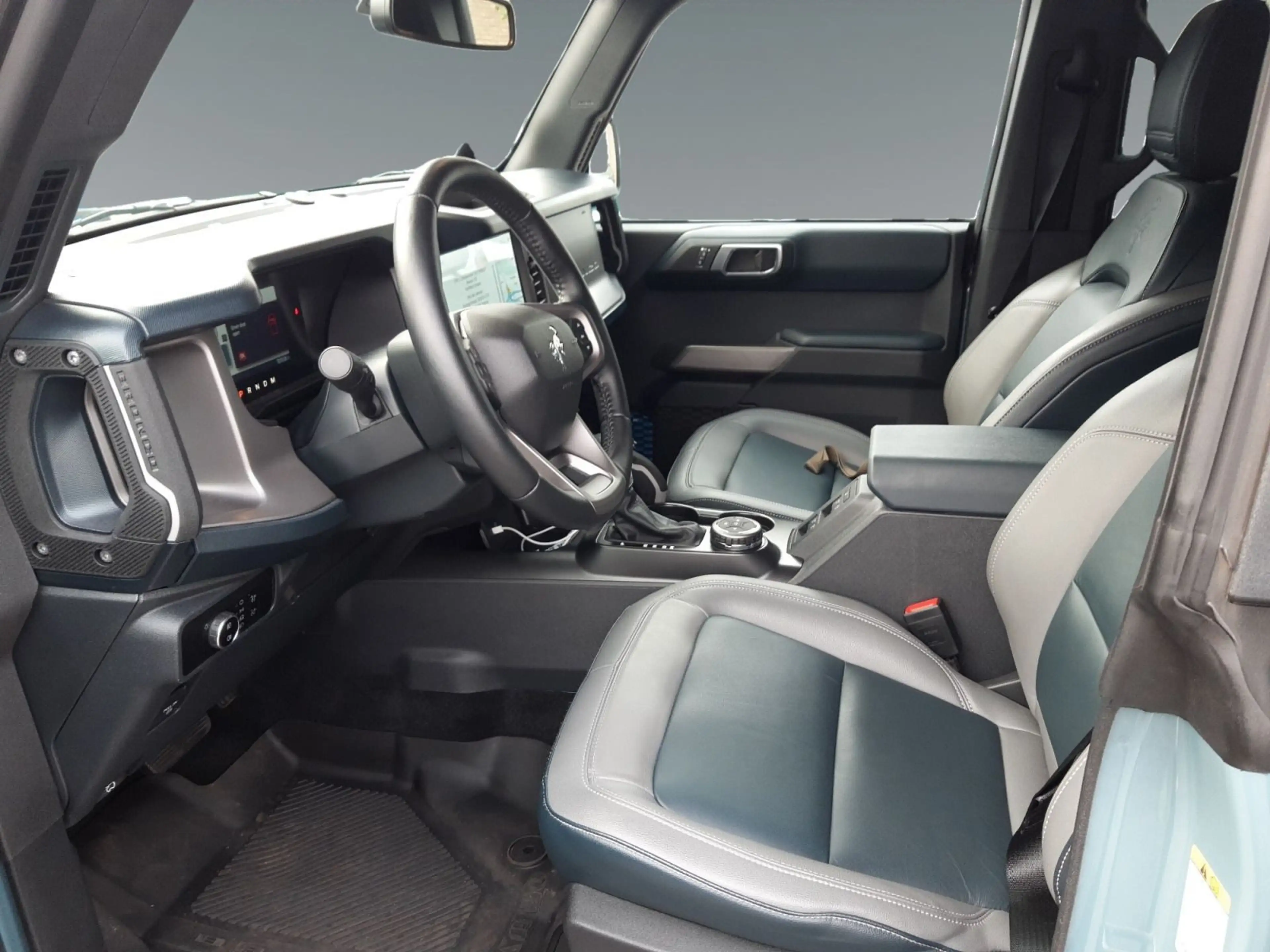 Ford Bronco 2.7 EcoBoost Outer Banks 4x4, Winterreifen — photo 10