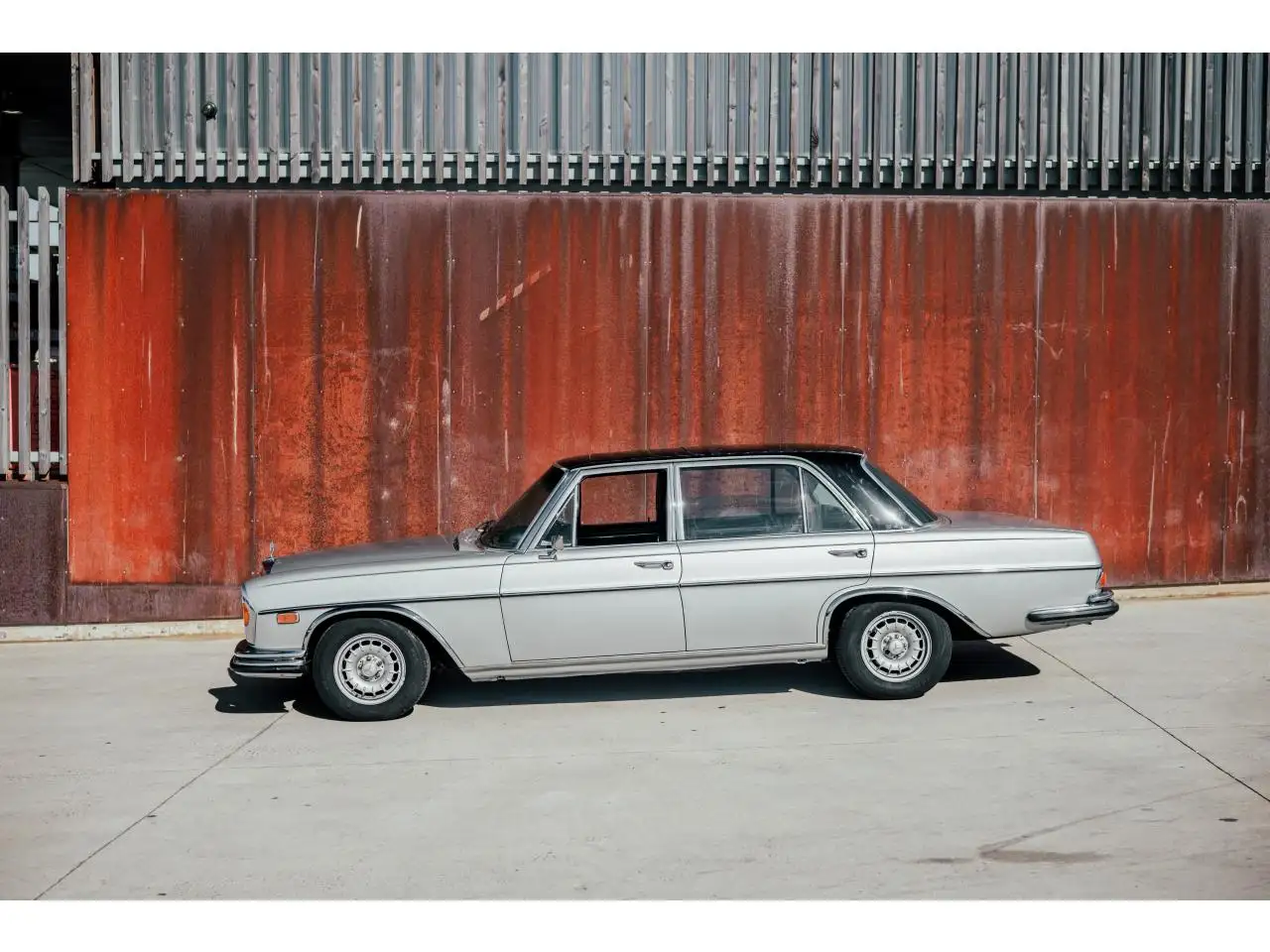Mercedes-Benz 300SEL 6.3 W109, foto 2