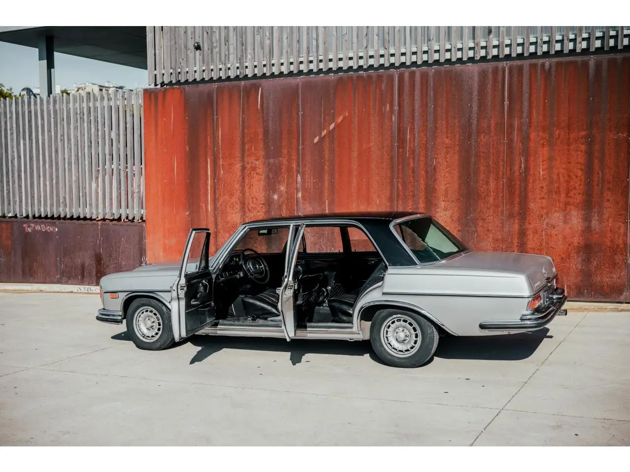 Mercedes-Benz 300SEL 6.3 W109, foto 6