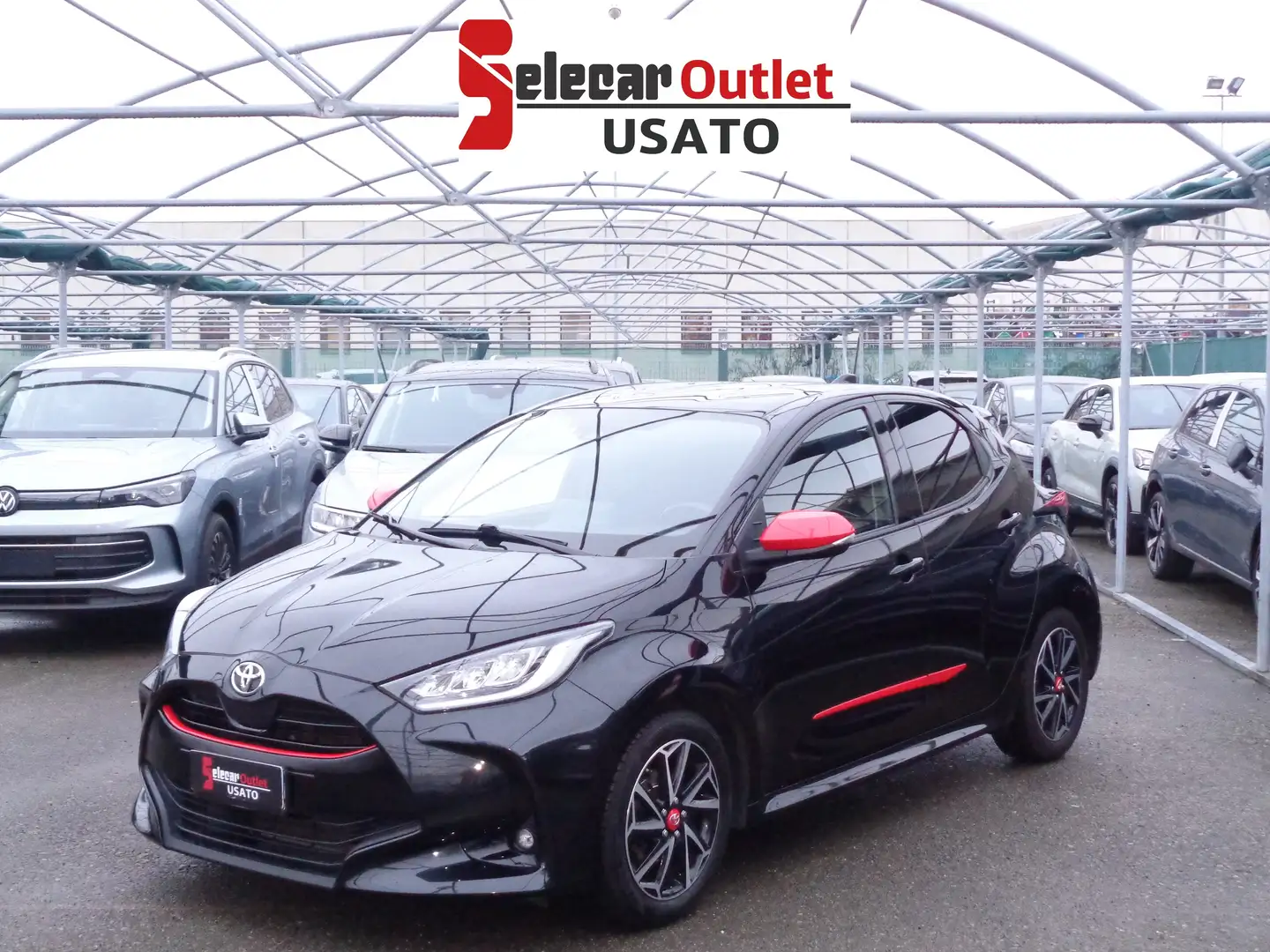 Toyota Yaris 1.0 5p. Trend Red Pack Nero - 1