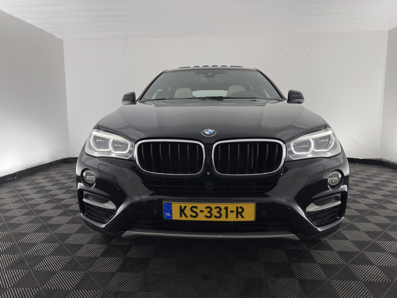 BMW X6 xDrive30d High Executive Aut. *PANO | LEATHER | FU — photo 2