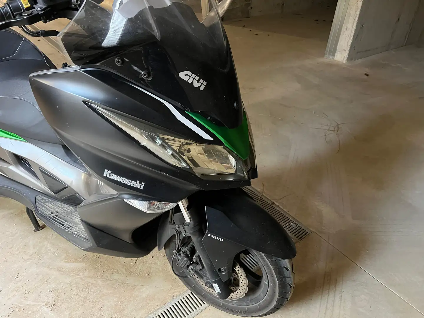 Kawasaki J300 Special Edition ABS Schwarz - 2