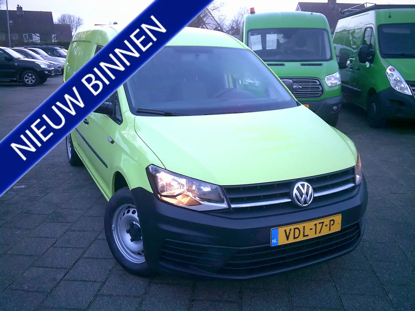 Volkswagen Caddy 2.0 TDI L2H1 BMT Maxi Trendline VOORZIEN VAN AIRCO Vert - 1