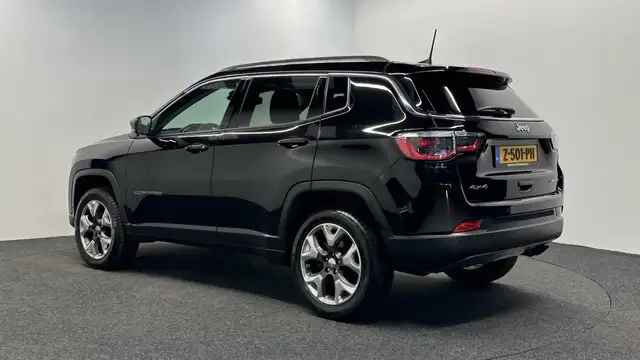 Jeep Compass view 4