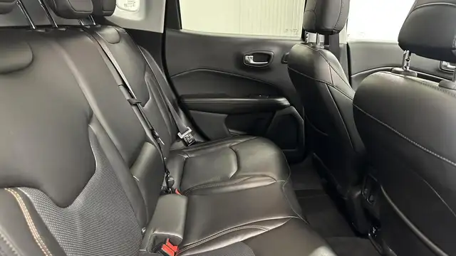 Jeep Compass view 13
