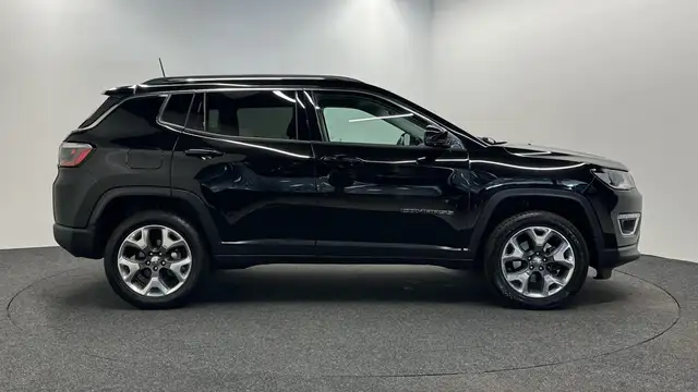 Jeep Compass view 9