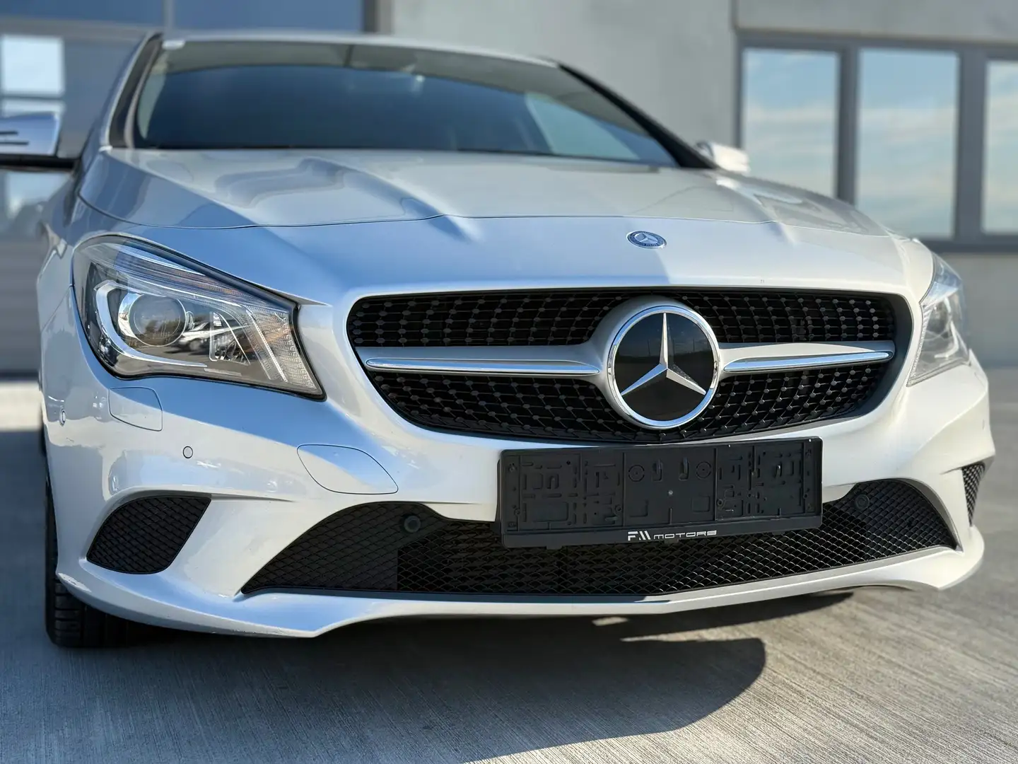 Mercedes-Benz CLA 220 7G, SHZ, Tempomat, Rückfahrkamera, Klima Grau - 2