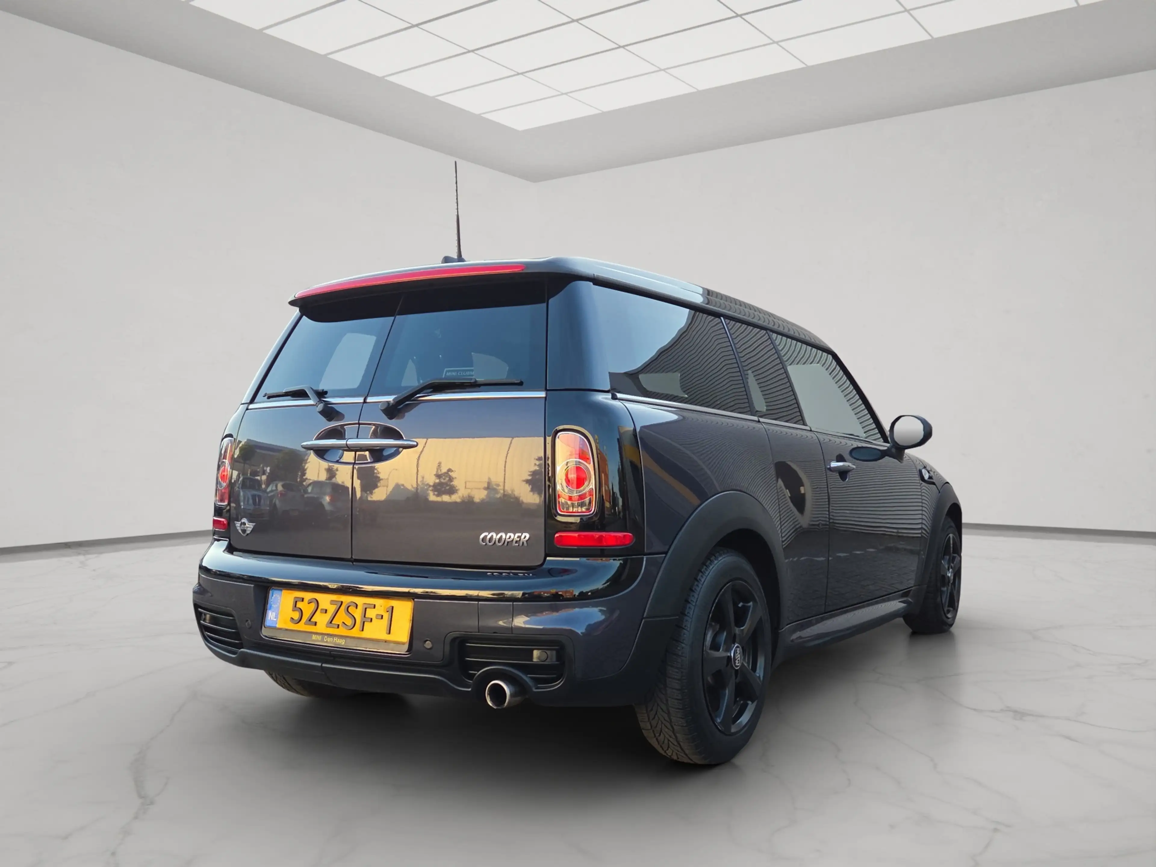 MINI Cooper Clubman 1.6 — photo 11
