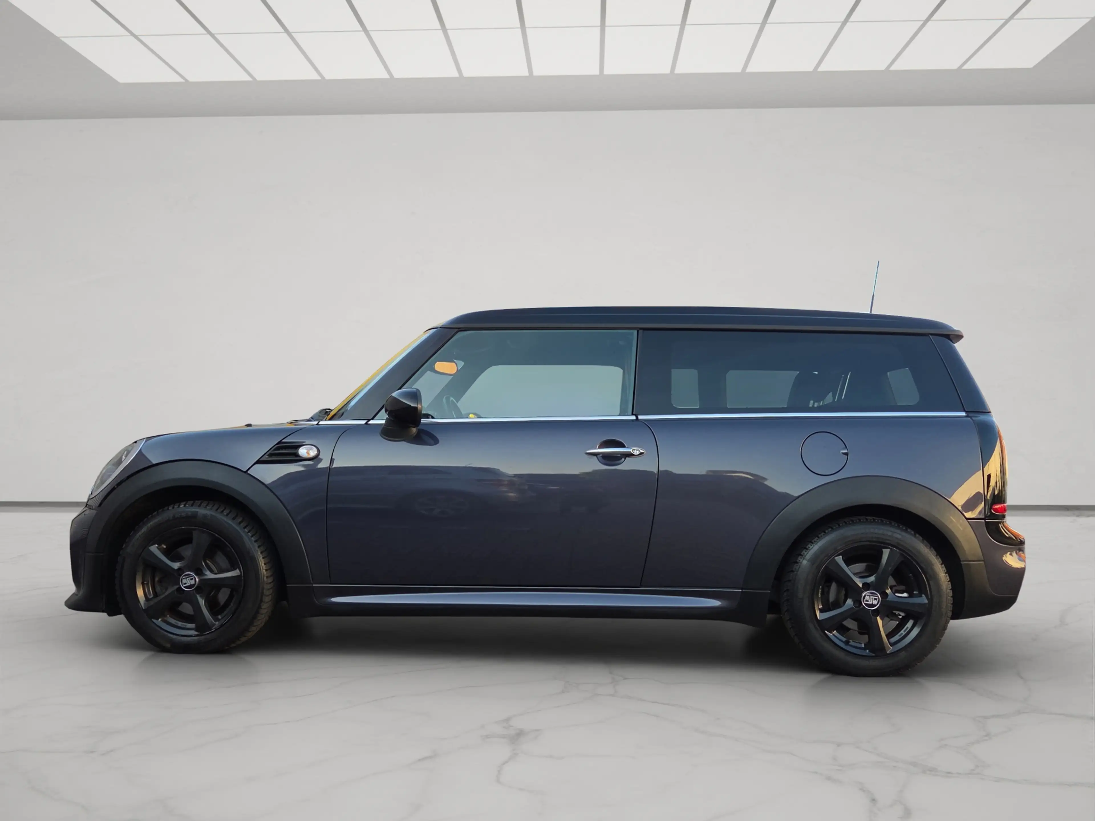 MINI Cooper Clubman 1.6 — photo 7