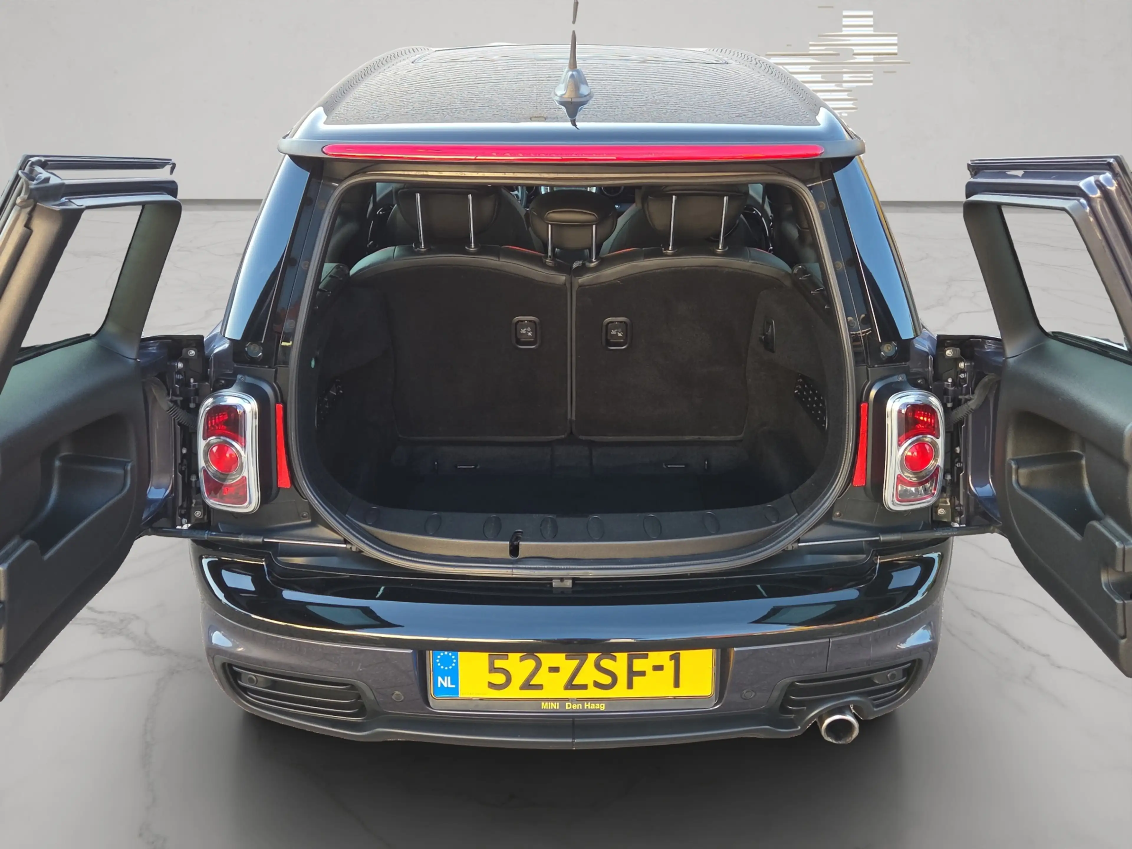 MINI Cooper Clubman 1.6 — photo 13