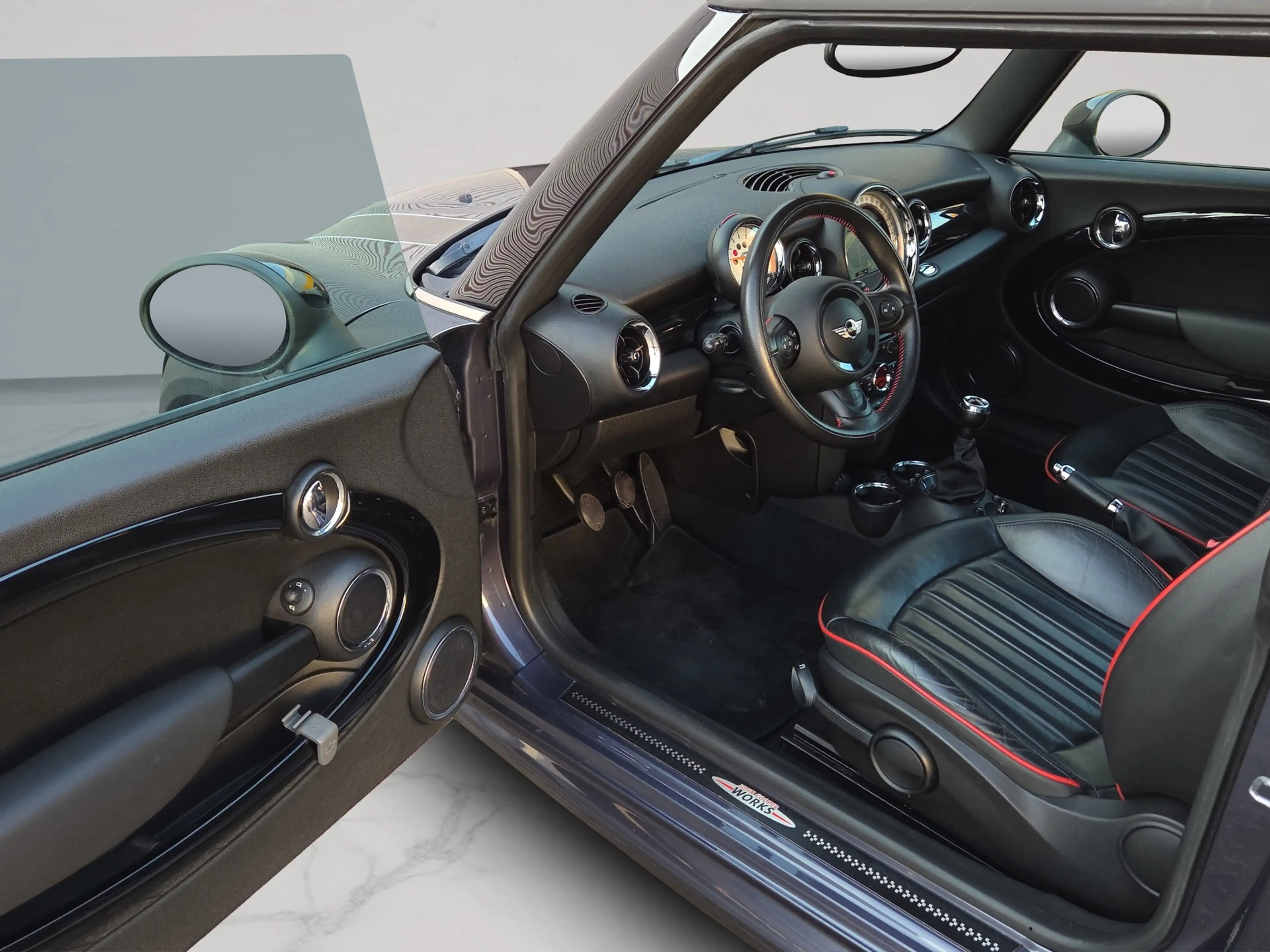 MINI Cooper Clubman 1.6 — photo 14