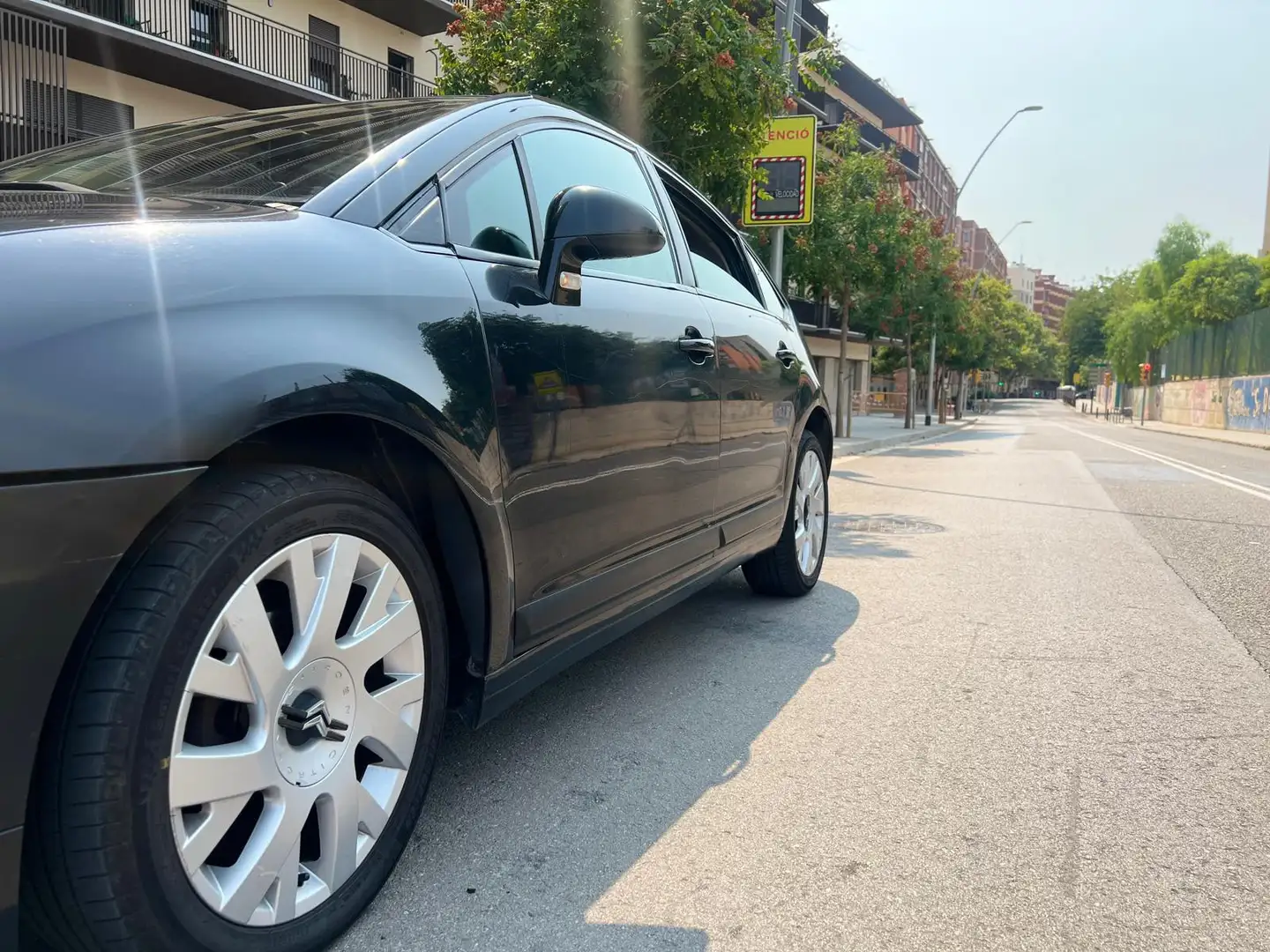 Citroen C4 1.6i 16v Collection - 1