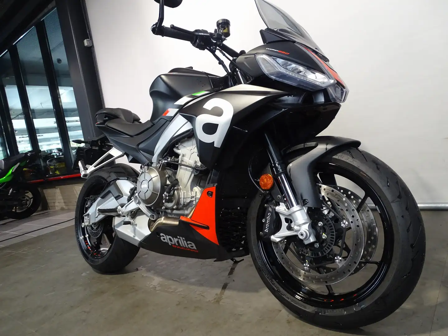 Aprilia Tuono 660 Negru - 2