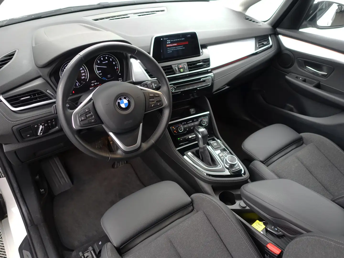 BMW 225 2-serie Active Tourer 225xe iPerformance High Exec Wit - 2