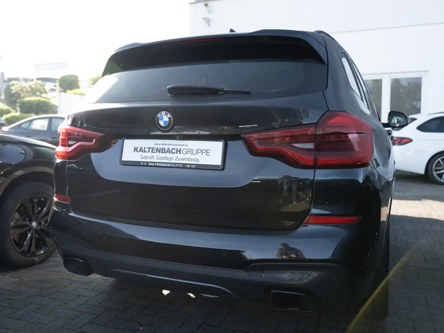 BMW X3 xDrive M40i PANO AHK HUD 360° LED STANDHZ Schwarz - 2