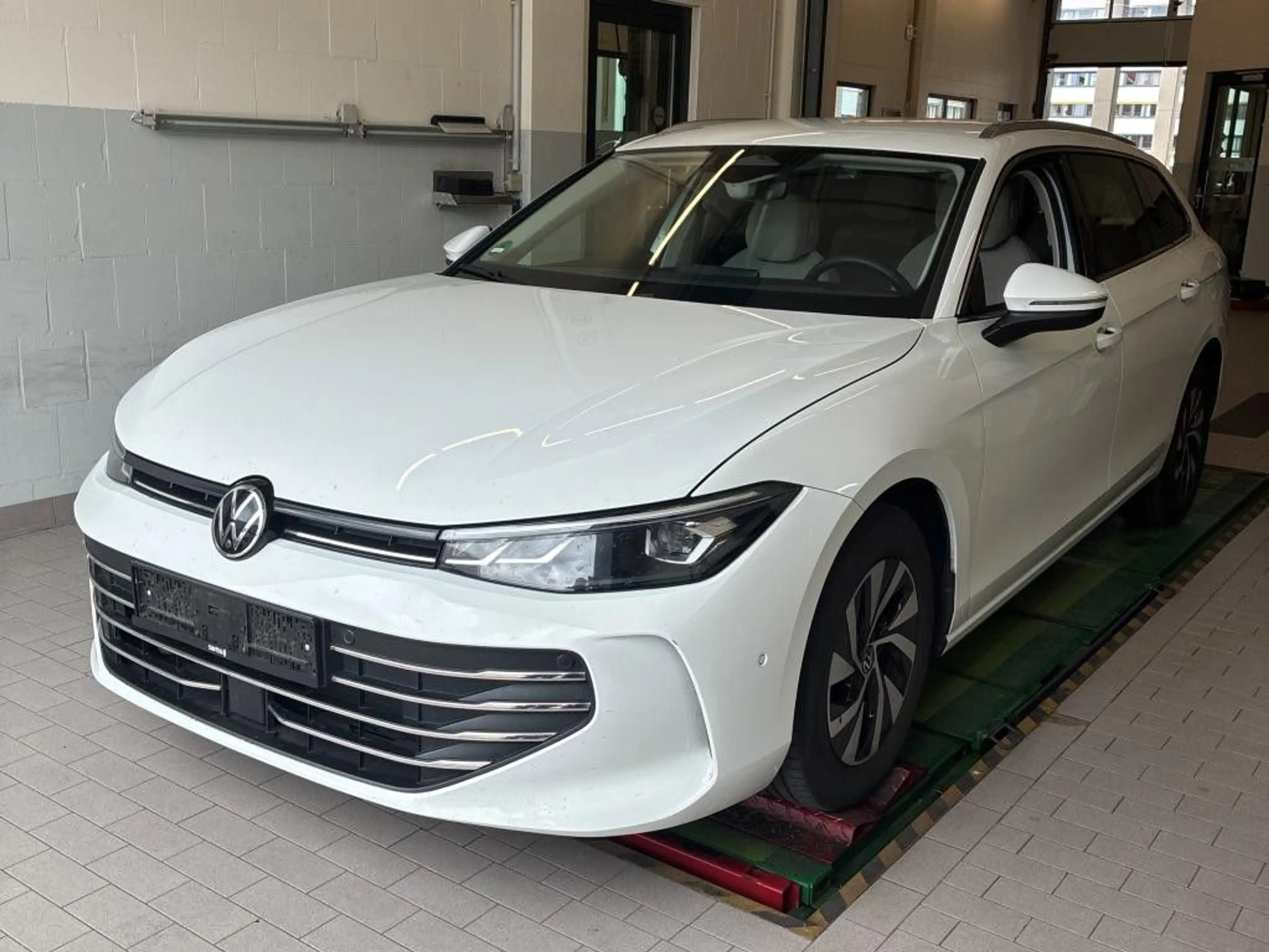 Volkswagen Passat Variant Business 2.0 TDI DSG Navi SHZ ACC