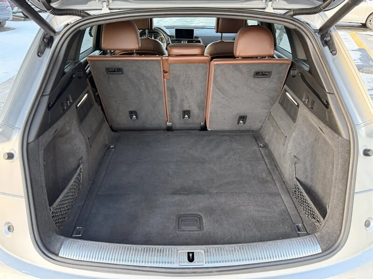 Audi Q5 снимка Audi Q5