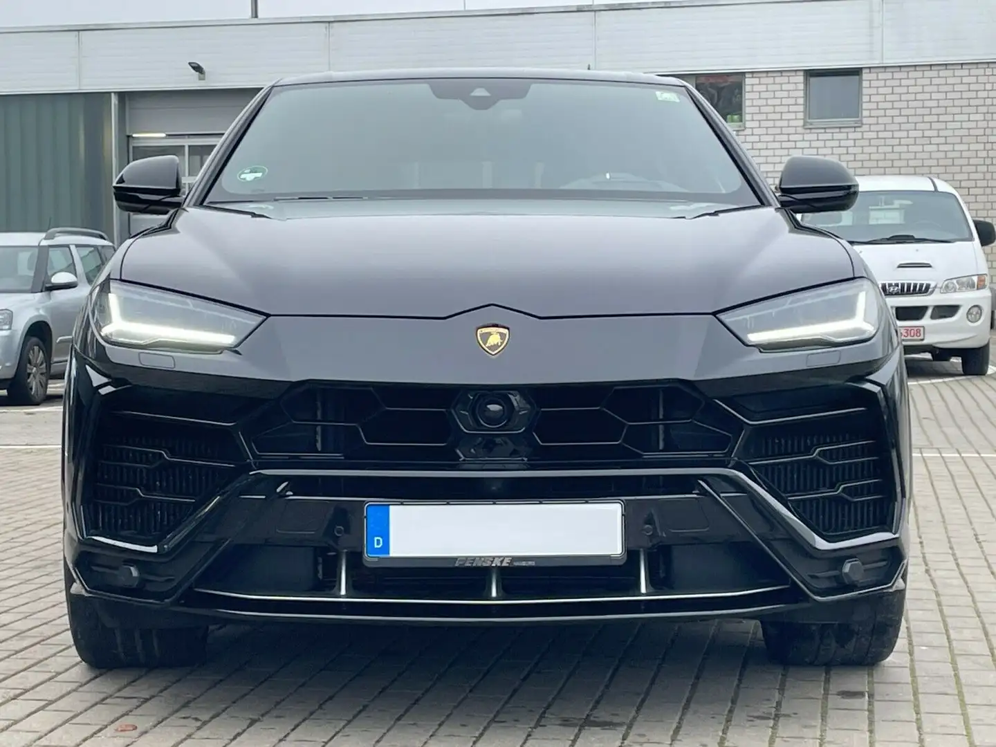 Lamborghini Urus LP650 *PANO*Carbon*HeUp*23*Miete*Mietkauf* Schwarz - 2