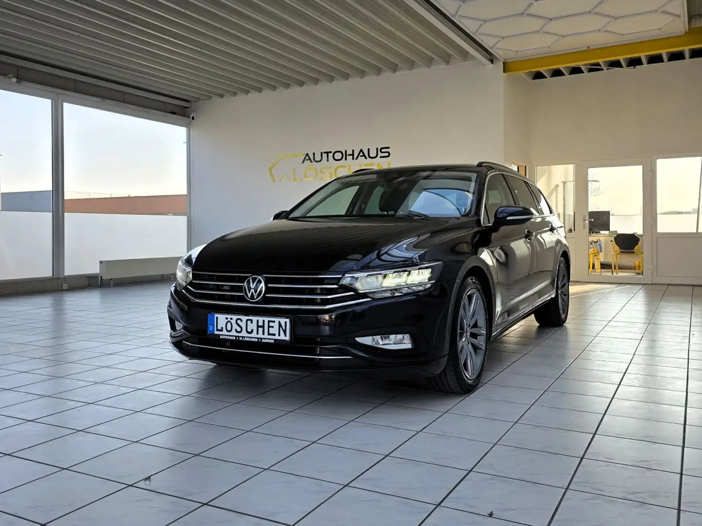 Volkswagen Passat Variant Business 4Motion R-Line Panorama Noir - 2