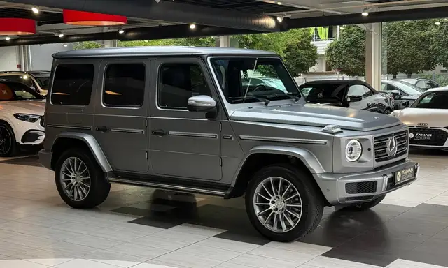 Mercedes-Benz G-Class view 4
