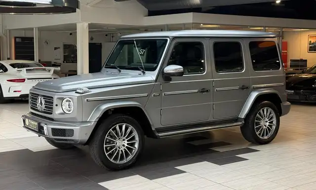 Mercedes-Benz G-Class view 2