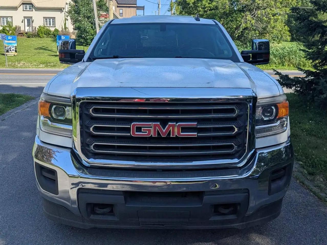 GMC Sierra 2500HD снимка GMC Sierra 2500HD