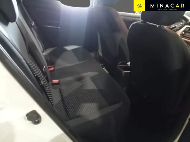 Nissan Micra view 4
