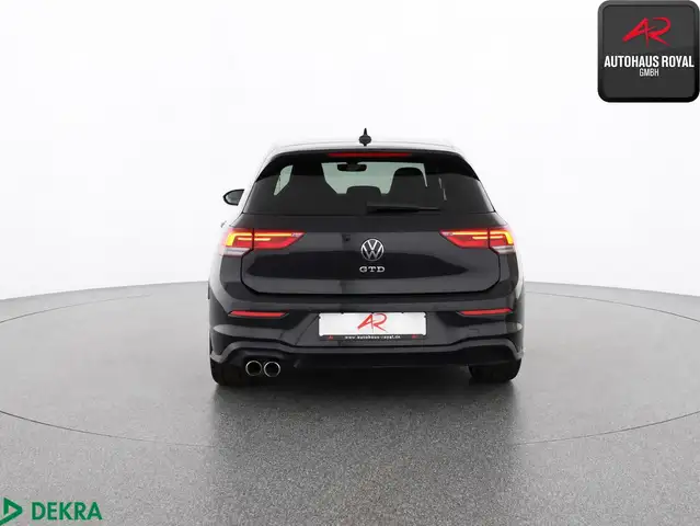 Volkswagen Golf view 4