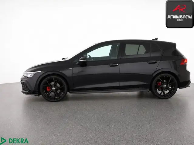 Volkswagen Golf view 2