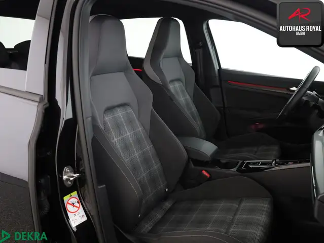 Volkswagen Golf view 10