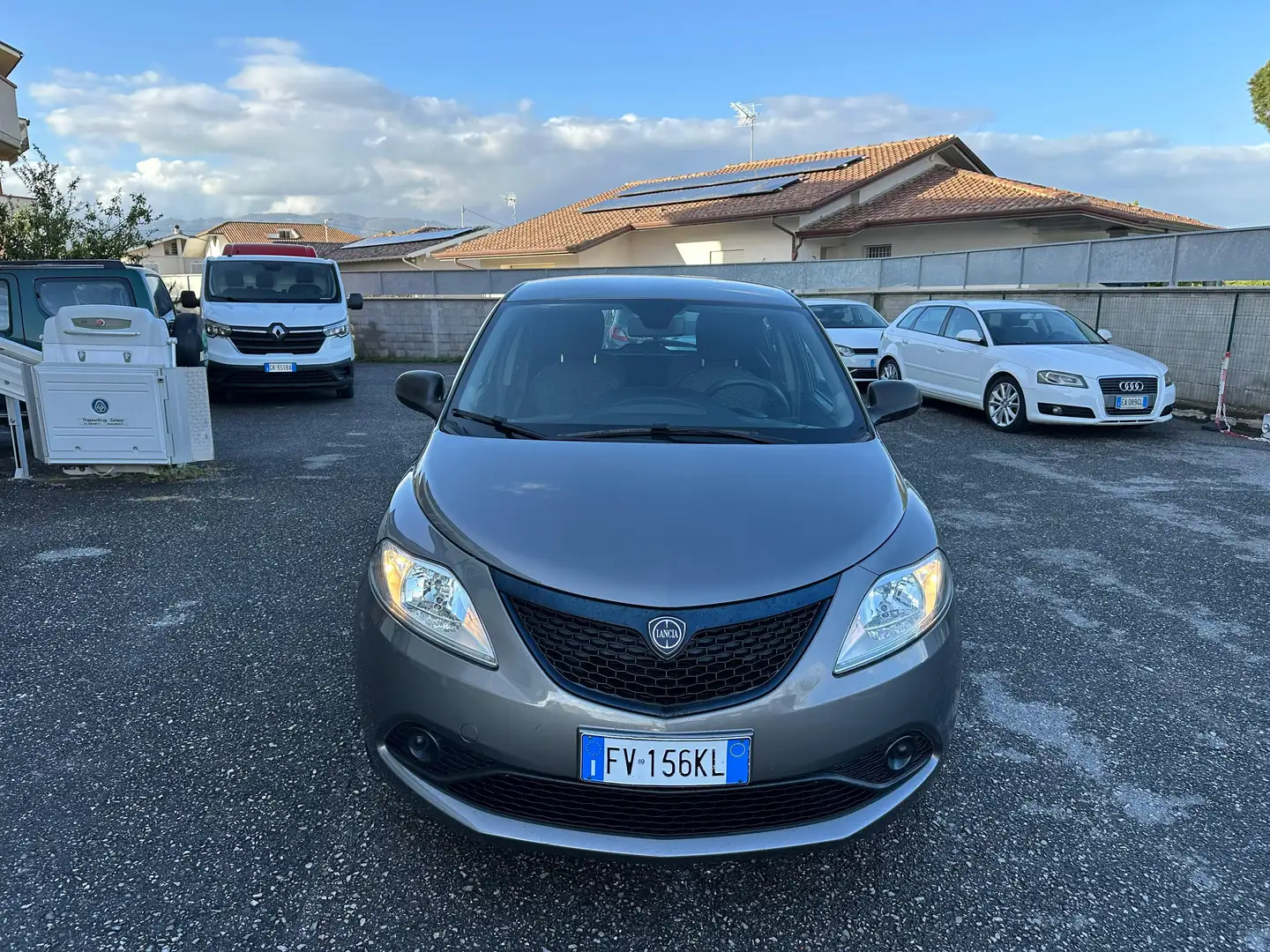 Lancia Ypsilon Ypsilon 1.2 Elefantino Blu s Gris - 2