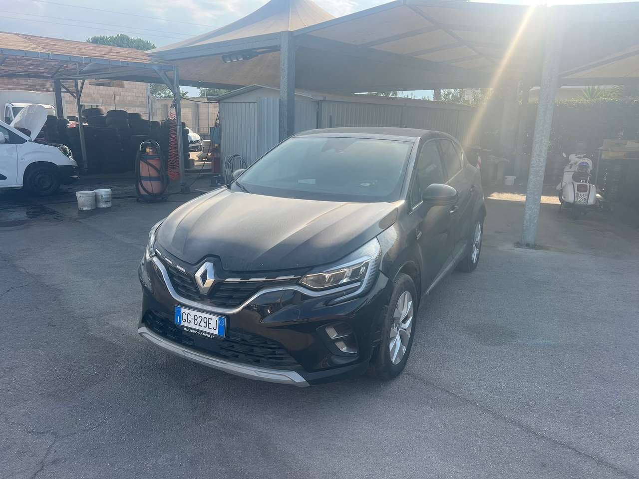 Renault Captur plug-in HYBRID E-TECH 160 CV INTIALE PARIS