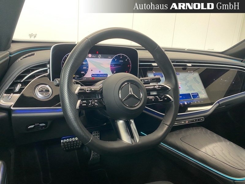 Mercedes-Benz E 220 E 220 d AMG-Line SUPERSCREEN Night-P. DISTRONIC BC — photo 9