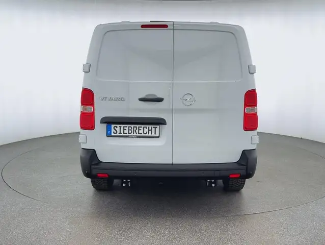 Opel Vivaro view 4